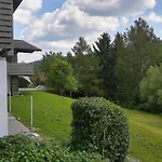 Apartamento Bayvista-appartement Mit Terrasse Und Bergblick By Interhome Lam