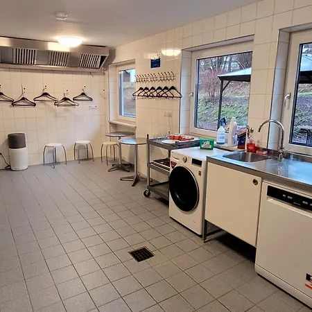 Bayvista-appartement Mit Terrasse Und Bergblick By Interhome * Lam