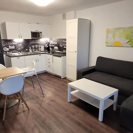 شقة Bayvista-appartement Mit Terrasse Und Bergblick By Interhome *